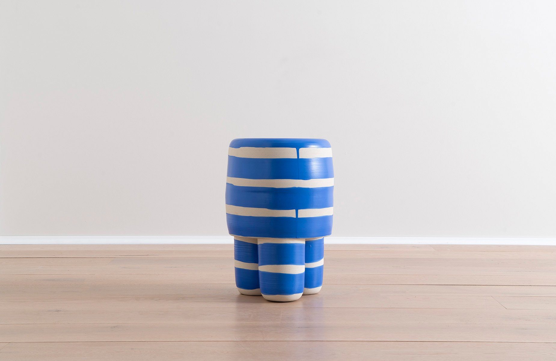 スツール industrial design)Bluelegs lifting stool スツール industrial design)Bluelegs lifting stool Stools