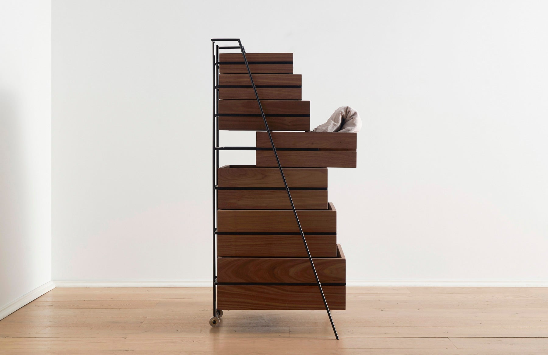 Skraut home Rustic Multiposition Shelf Model Loft Brown