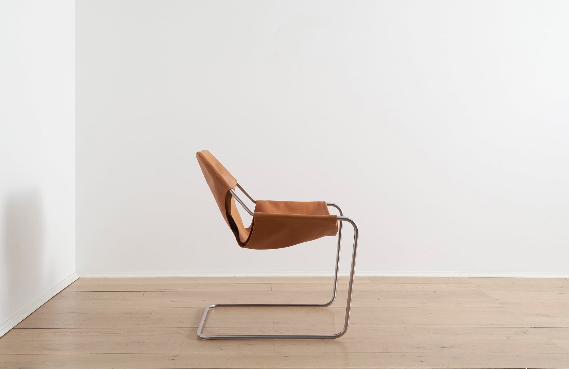 Paulistano armchair in online leather