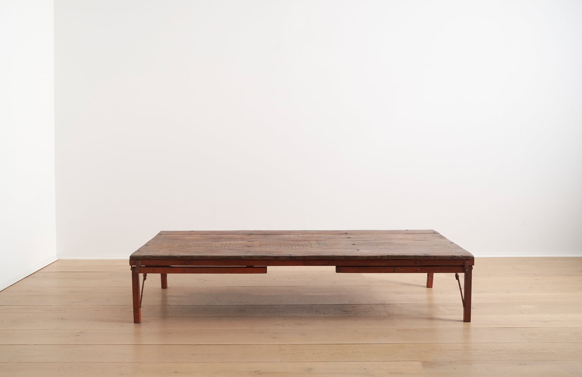 その他 Indian vintage work table. Authentic Vintage Wedding Table - Decor Steals